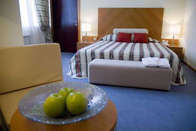 Hotel Tcc Plaza Üsküp Oda fotoğraf